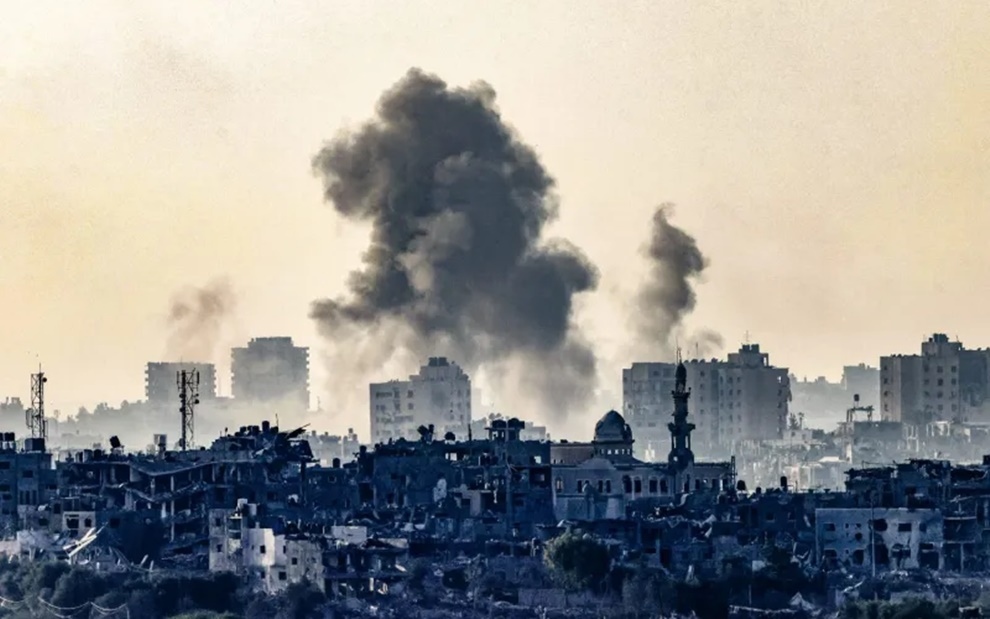 Lục quân Israel tấn công Dải Gaza từ cả hai phía Bắc, Nam
